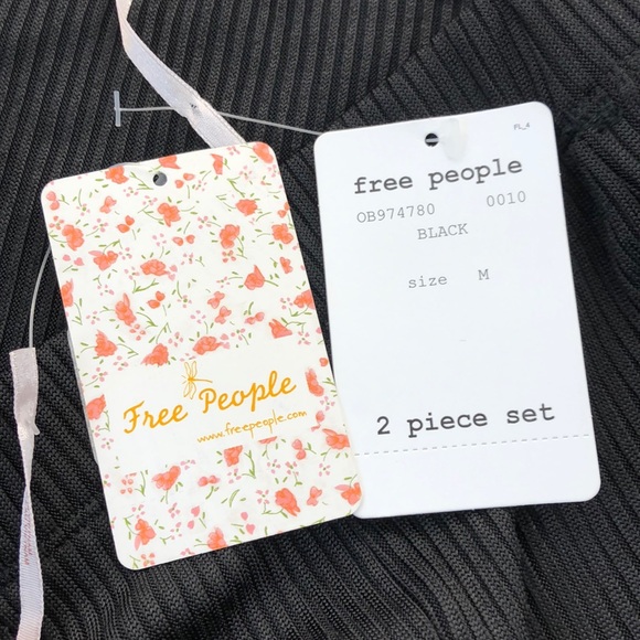 Free People - Picture 11 of 13